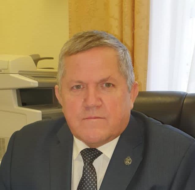 Виктор Днов